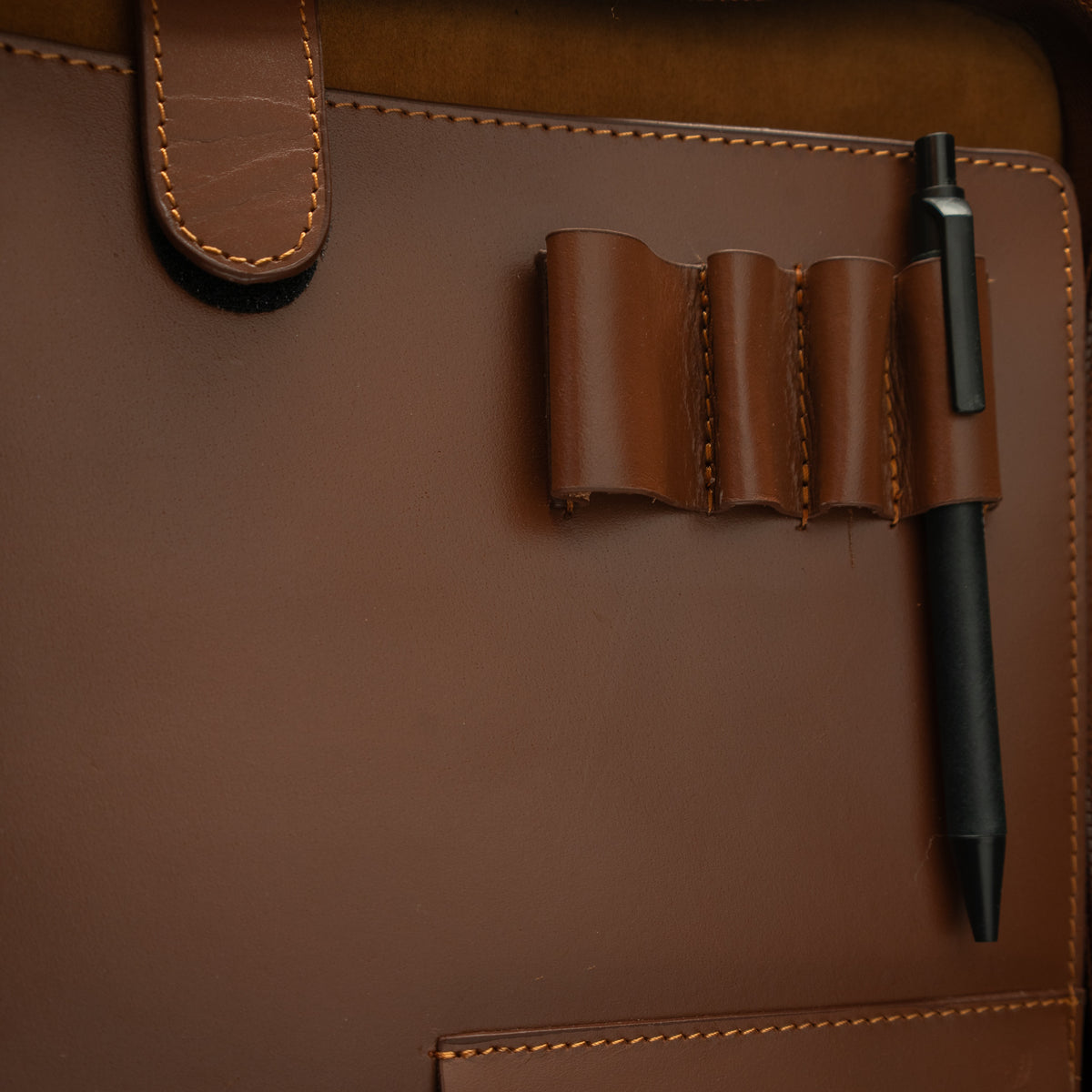 TruckNCo  Aussie leather Log book Folder